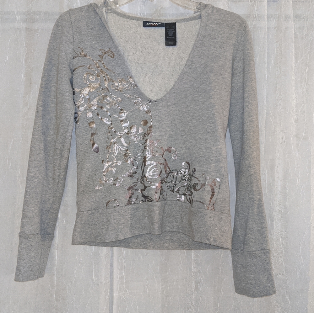 Gray plunge hoodie